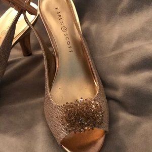 Karen Scott -Breena open toe high heels.size 7.